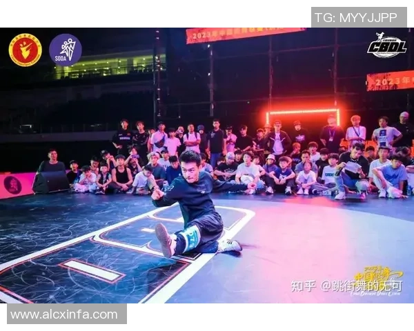 武汉街舞队与重庆街舞队技术对决赛后分析与精彩瞬间回顾